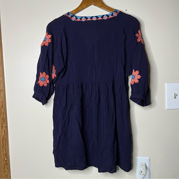 Umgee Embroidered Deep Blue Tunic Shift Dress S Floral 3/4 Sleeve Tassels - Picture 9 of 12